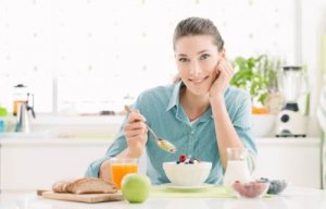 体と心にダメージを与えない健康的なダイエット方法とは?