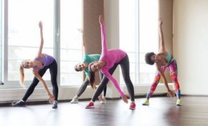 ぜひ取り入れたいウエストシェイプアップエクササイズ6選