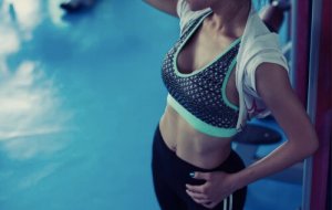 腹部とヒップに効果的な20分エクササイズについて