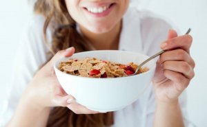 食物繊維がアスリートに与える影響とは?