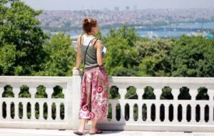 旅行中に太らないようにするには?連休前に要チェック!