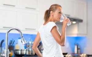 水道水についての賛否両論:水道水に含まれる物質とは?