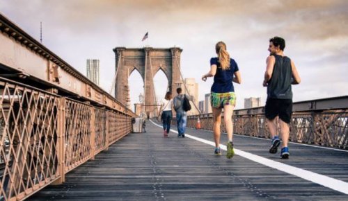 ランニング 一人 グループ