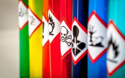 体に有毒な物質