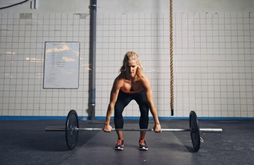 クロスフィットで起こりうるケガへの対処法 腰痛