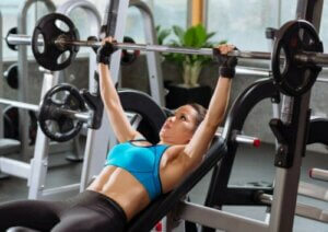 筋肉をつけるとき女性がしてしまいがちな4つの間違いとは?